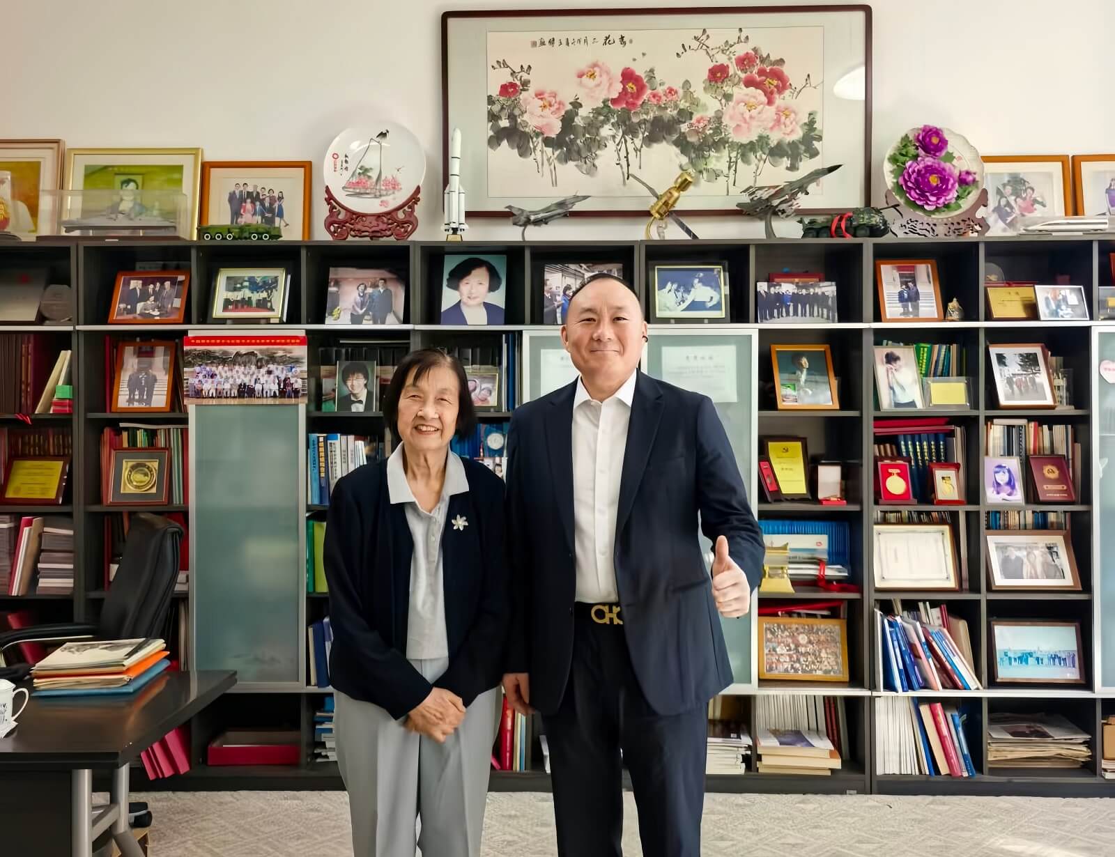 伊莱特董事长牛余刚拜访中国科学院金属研究所李依依院士